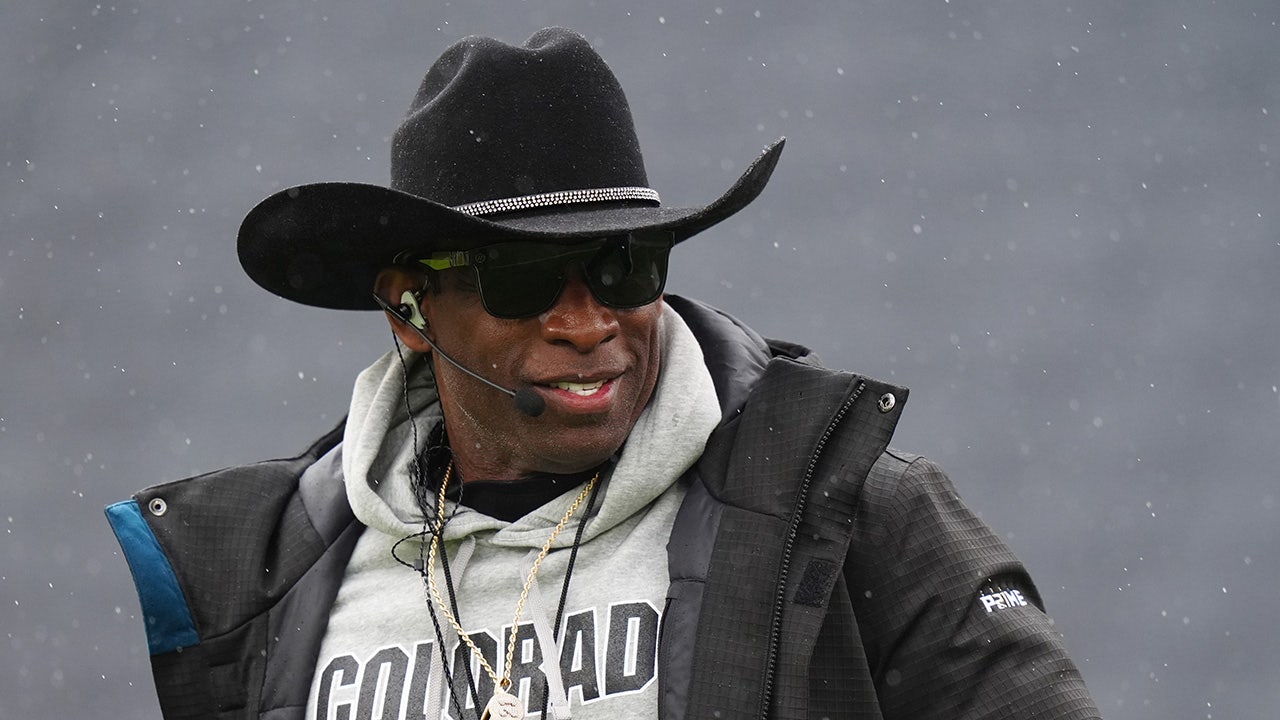 Read more about the article Deion Sanders explains why he got involved in social media scrap