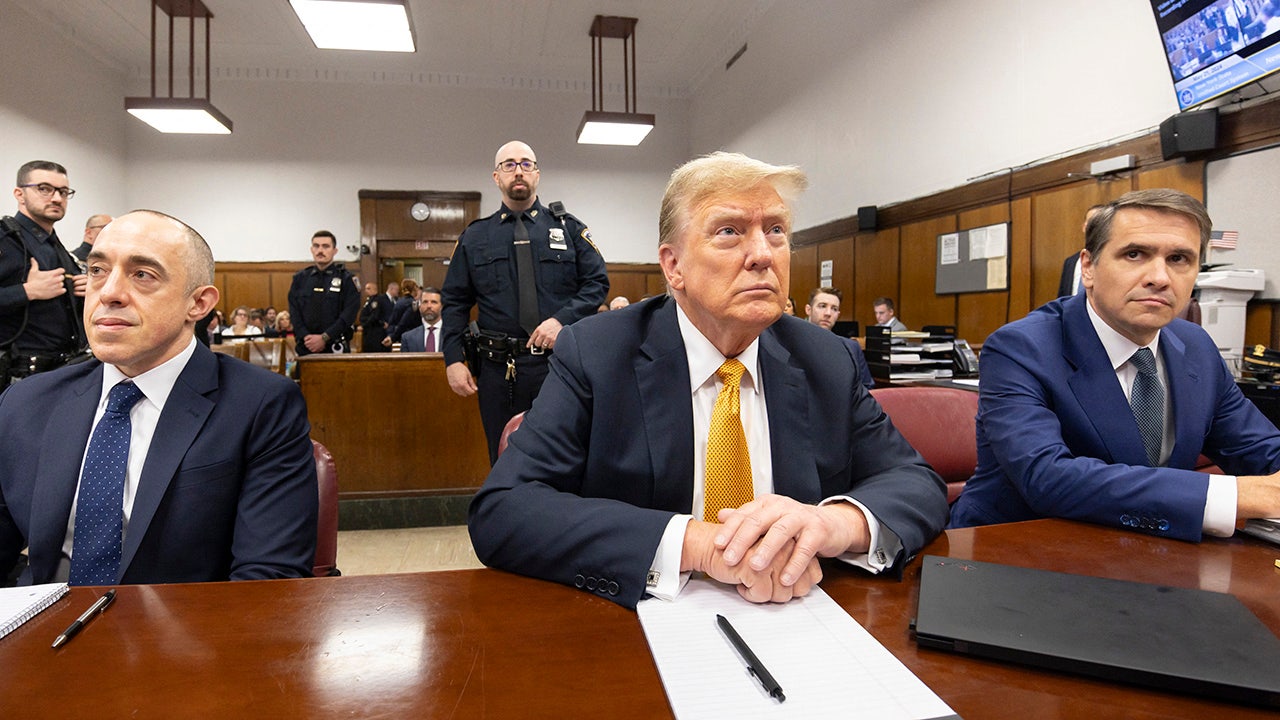 Read more about the article NY v Trump: Defense says prosecutors ‘did not meet the burden of proof,’ former president is ‘innocent’
