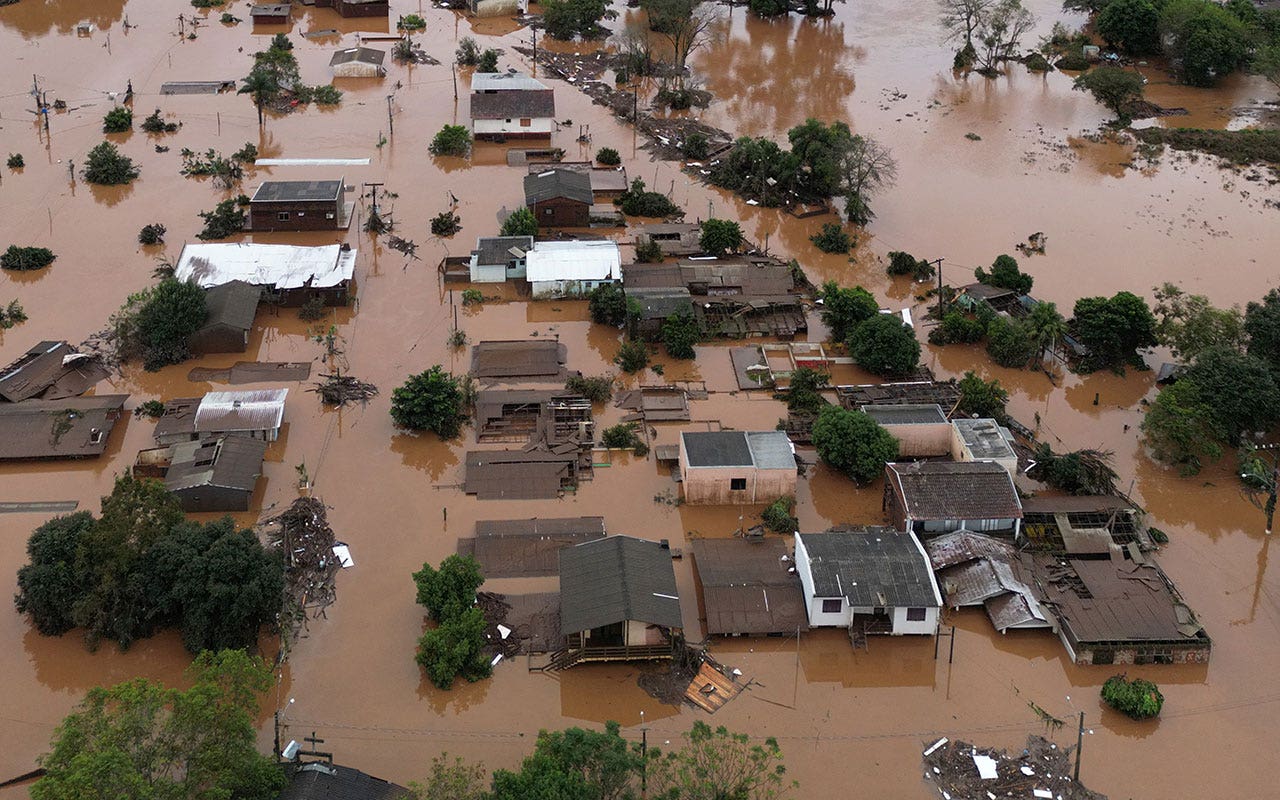 Read more about the article 31 confirmed dead as heavy rains continue to batter southern Brazil