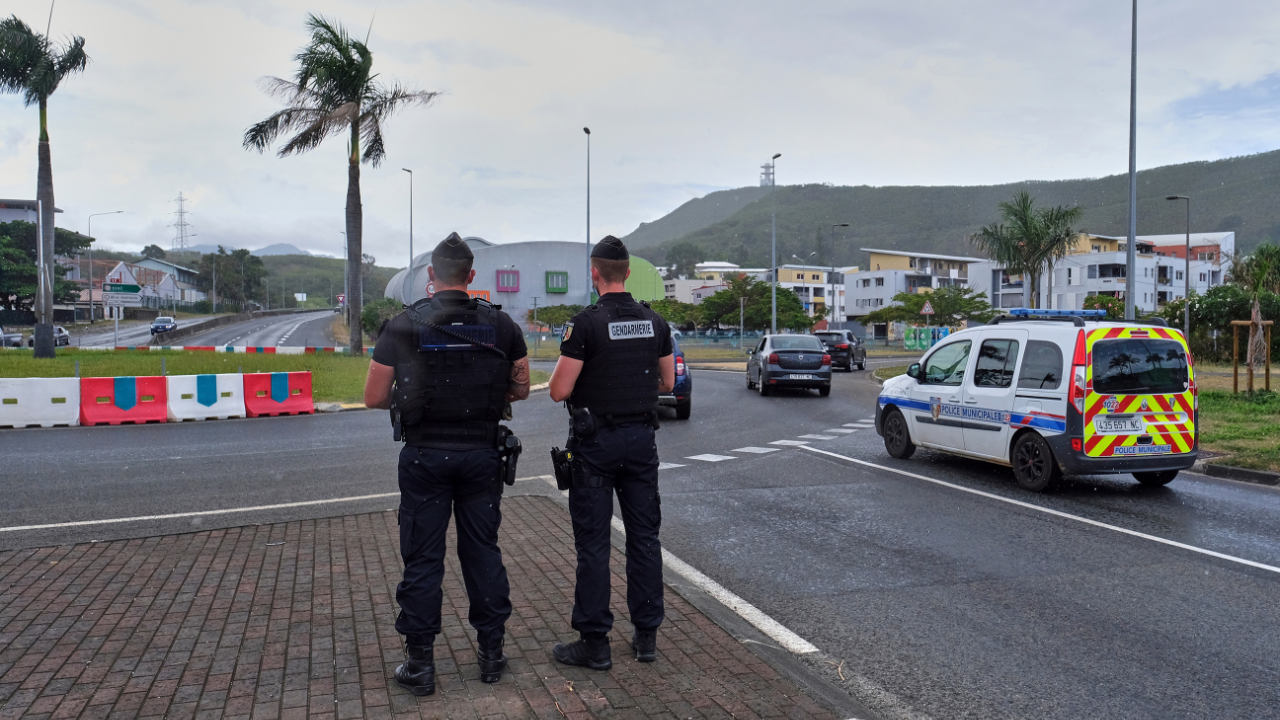 Read more about the article France’s Macron considers imposing state of emergency in New Caledonia