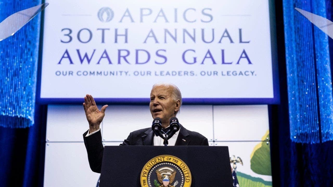 Read more about the article Biden calls Trump a ‘loser,’ wonders if former president ‘injected bleach’