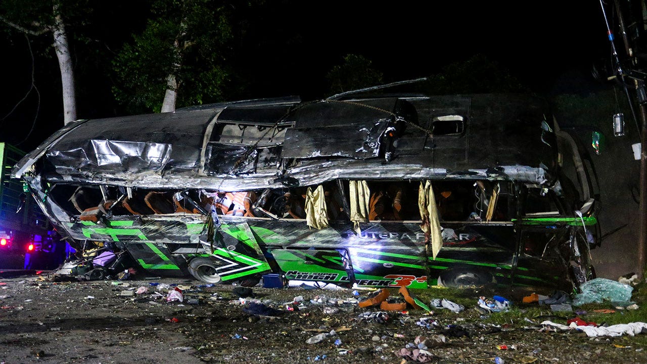 Read more about the article 11 dead, including students, in Indonesia bus crash after reported brake failure