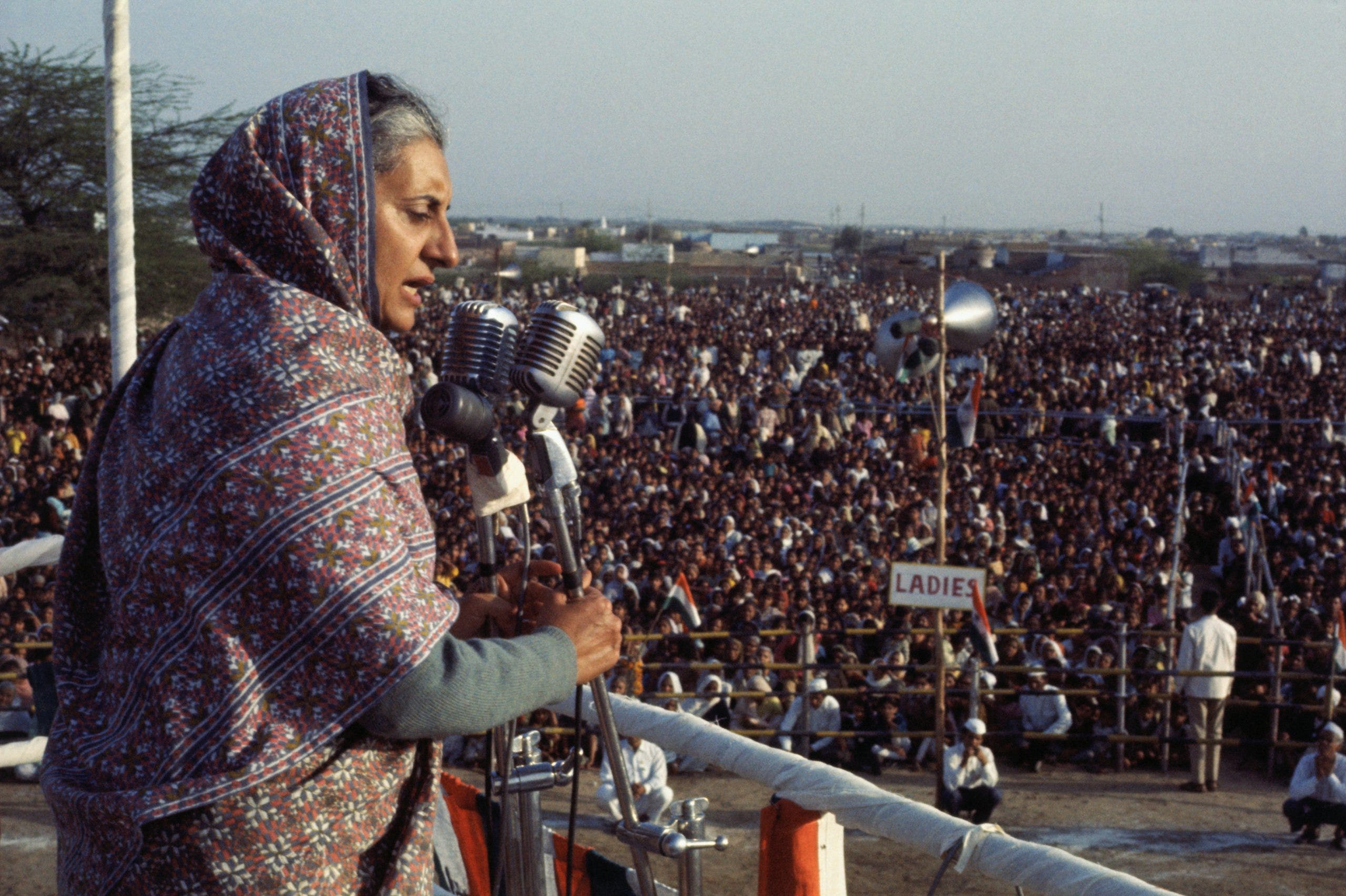 Read more about the article Indira Gandhi’s assassination: Understanding the tragic event