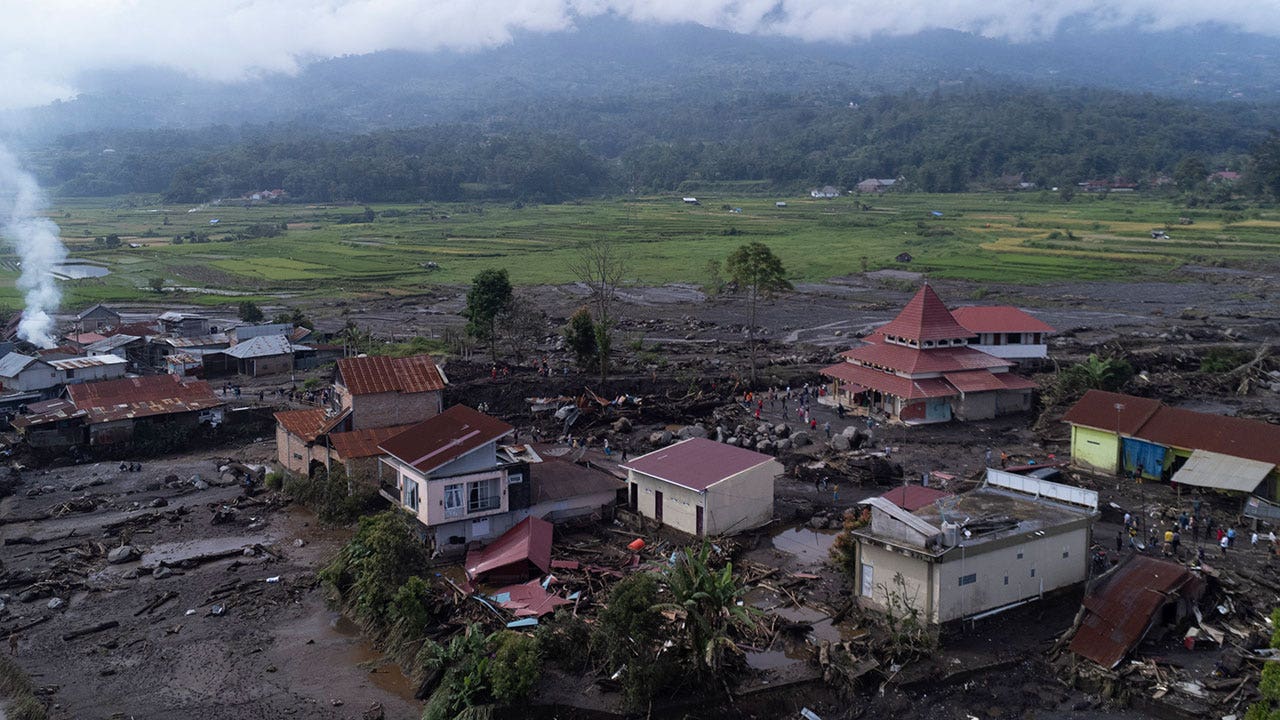 Read more about the article 52 confirmed dead after flash floods devastate Indonesia’s Sumatra Island