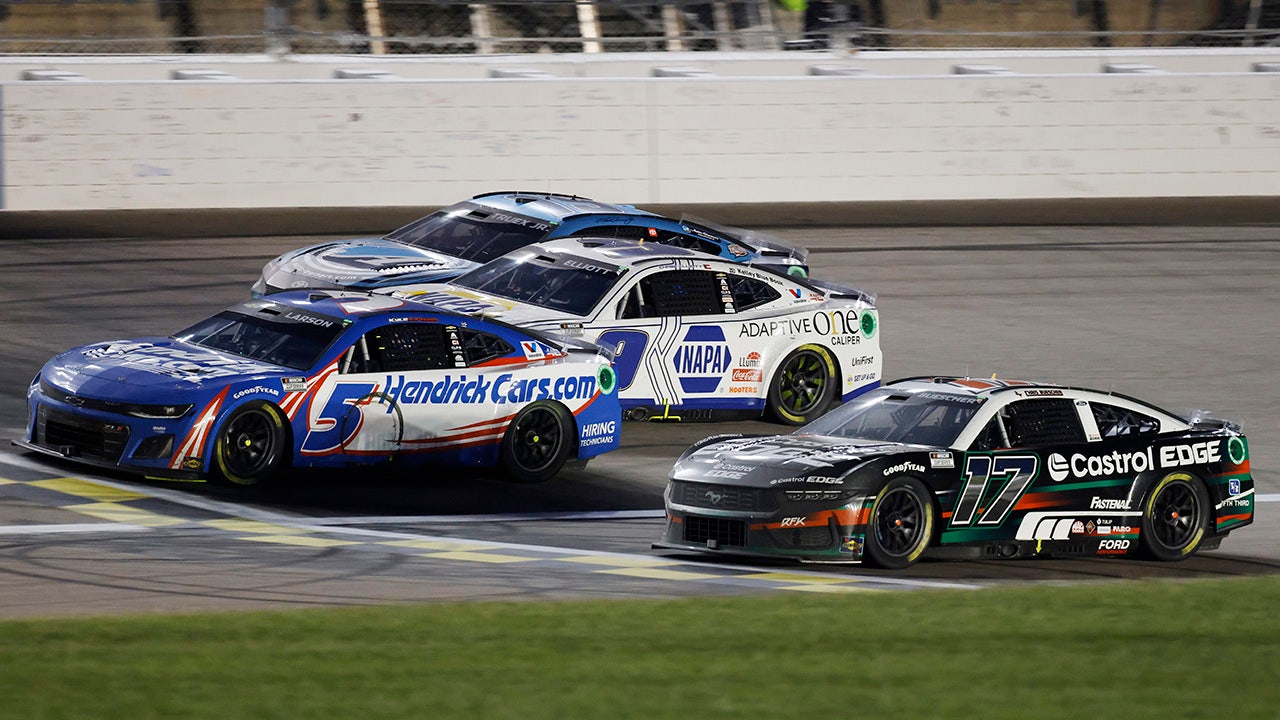 Kyle Larson gana en Kansas en el final más igualado de la NASCAR Cup Series en la historia