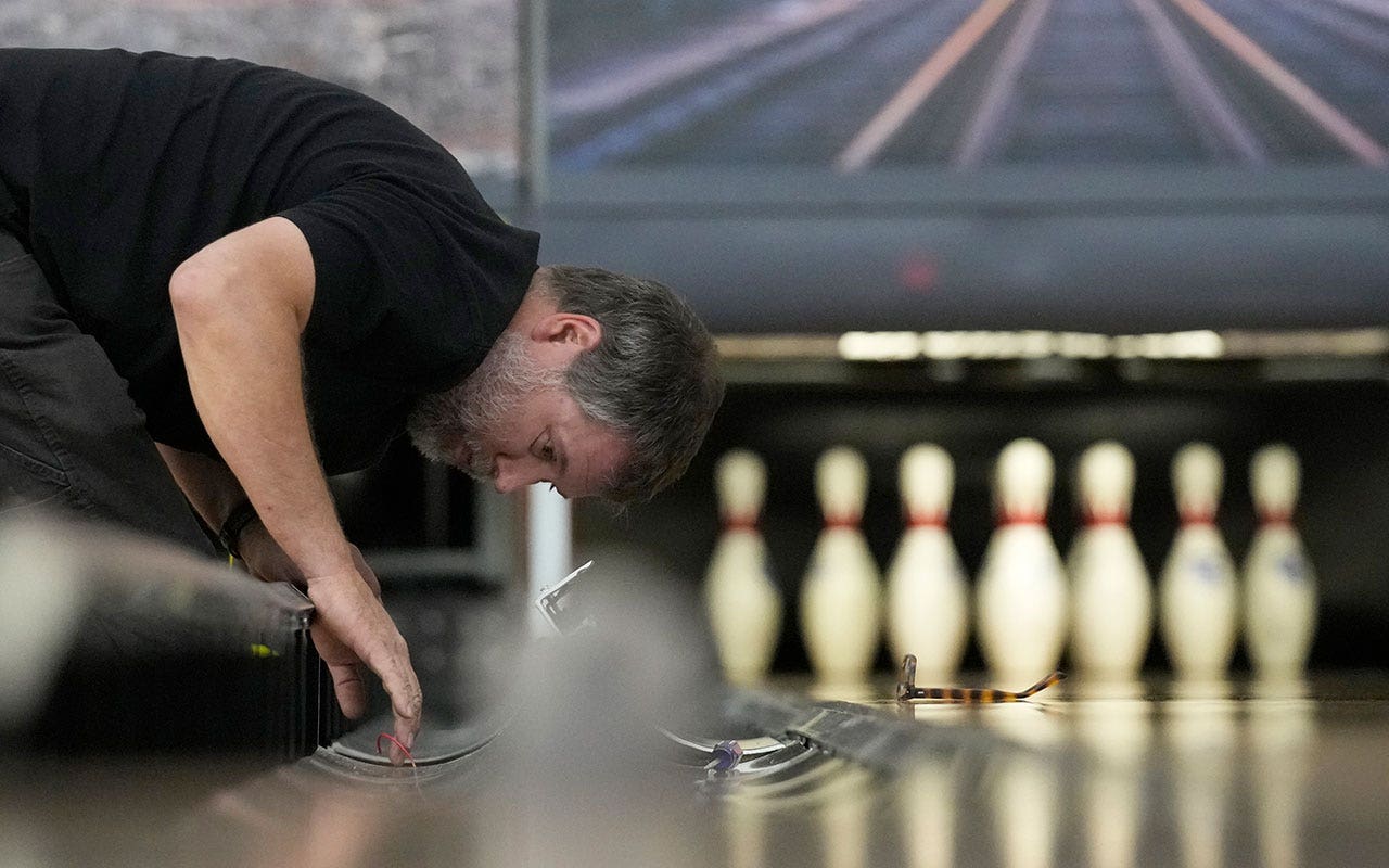 Read more about the article Lewiston bowling alley to reopen after Maine’s deadliest mass shooting
