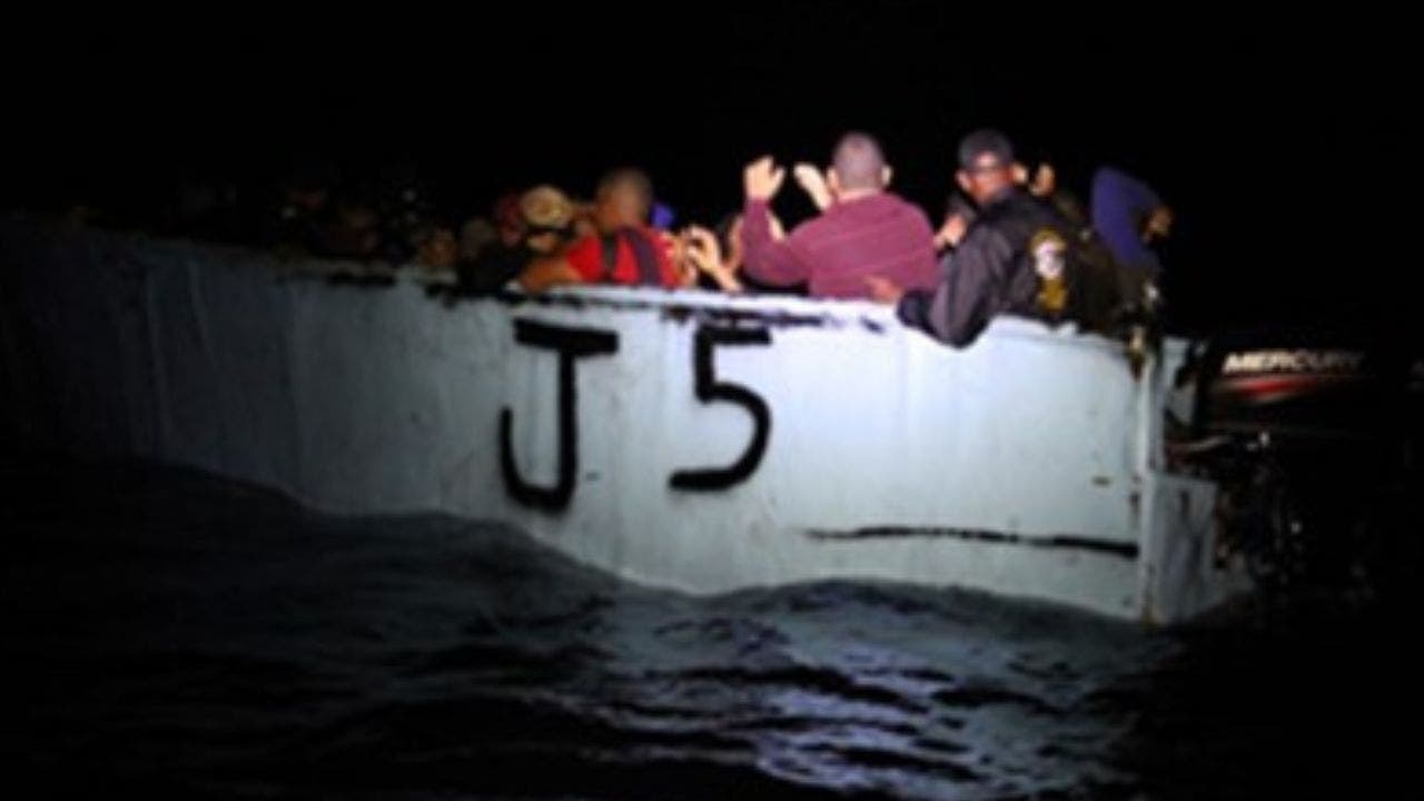Read more about the article 52 US-bound migrants packed inside rickety boat apprehended off Puerto Rico