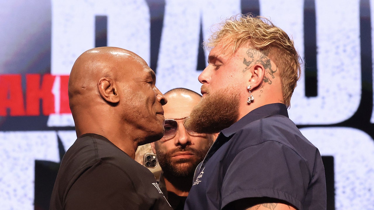 Read more about the article Mike Tyson says his body feels like ‘s— right now,’ while Jake Paul oozes confidence ahead of fight
