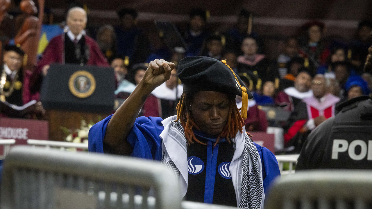 Read more about the article Morehouse defends students, faculty who turned their backs during Biden speech: ‘We are proud’