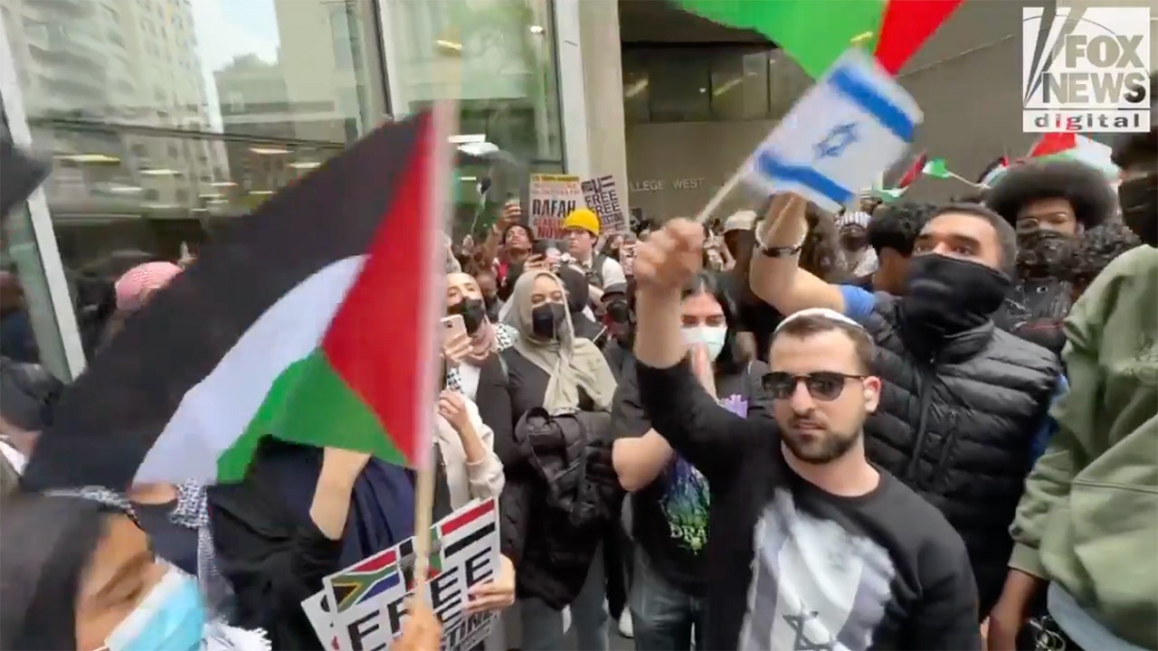 News :Anti-Israel agitators in NYC shout down man waving Israeli flag: ‘Shame on you!’