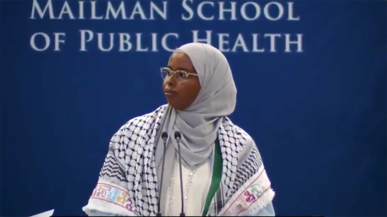 News :Columbia University student’s mic repeatedly cuts out during anti-Israel commencement rant