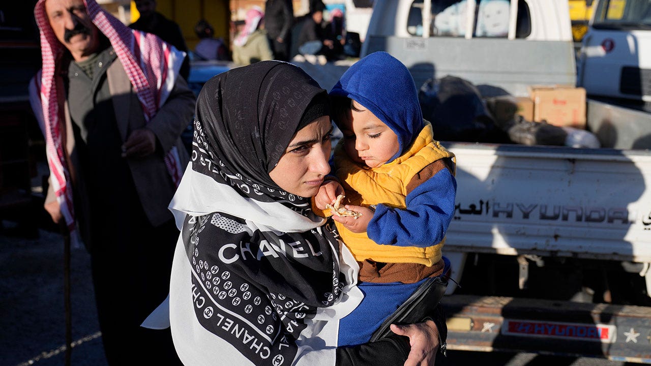 Read more about the article Syrian refugees return home as anti-refugee sentiment intensifies in Lebanon