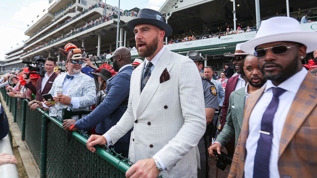 Read more about the article Travis Kelce, Aaron Rodgers, other NFL star descend on Louisville for Kentucky Derby
