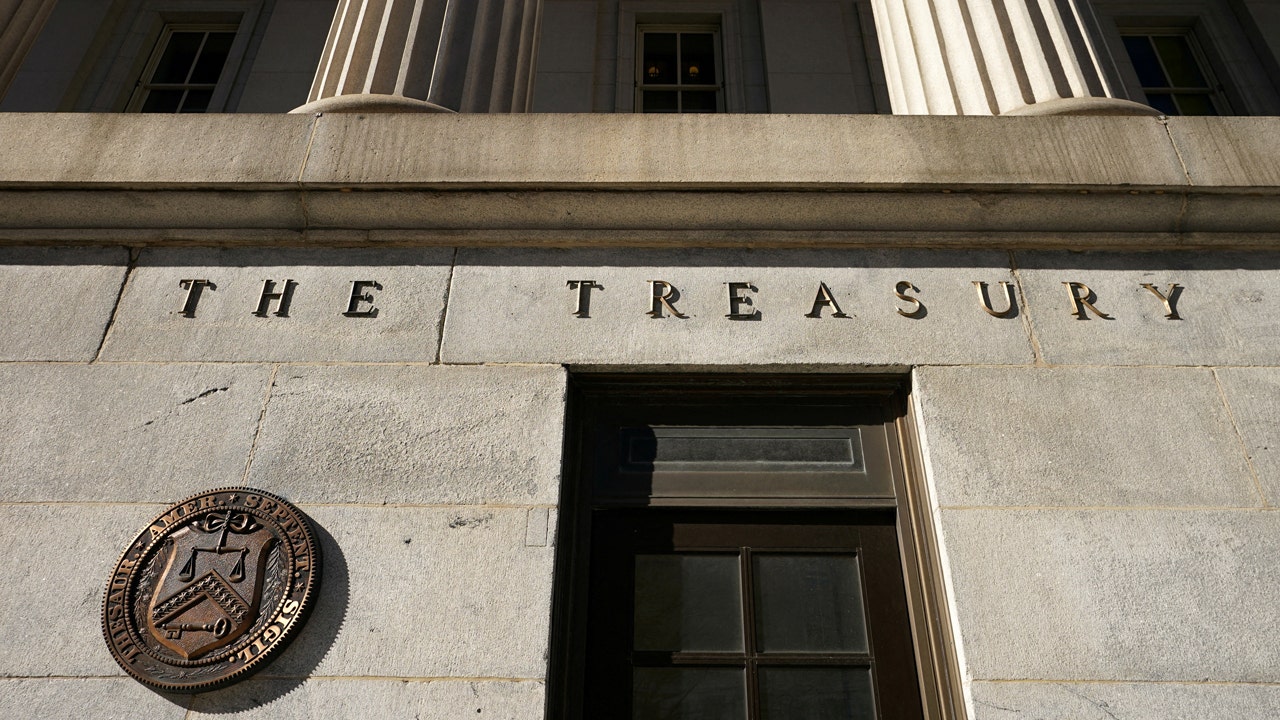 Read more about the article US Treasury puts sanctions on 1 Russian man, 3 companies for attempts at evading sanctions