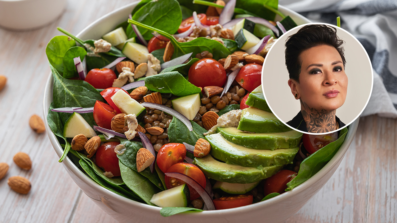 A private chef based in L.A. who cooks for the Kardashian family and many others, Chef K told Fox News Digital that salads can be beneficial for keeping hunger low when adding grains and healthy fats. (Chef K/iStock)