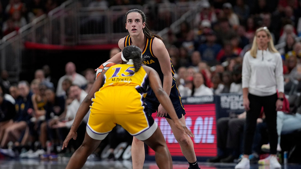 Read more about the article Caitlin Clark’s record night not enough for Fever in loss to Sparks: ‘Hard to win basketball games like that’