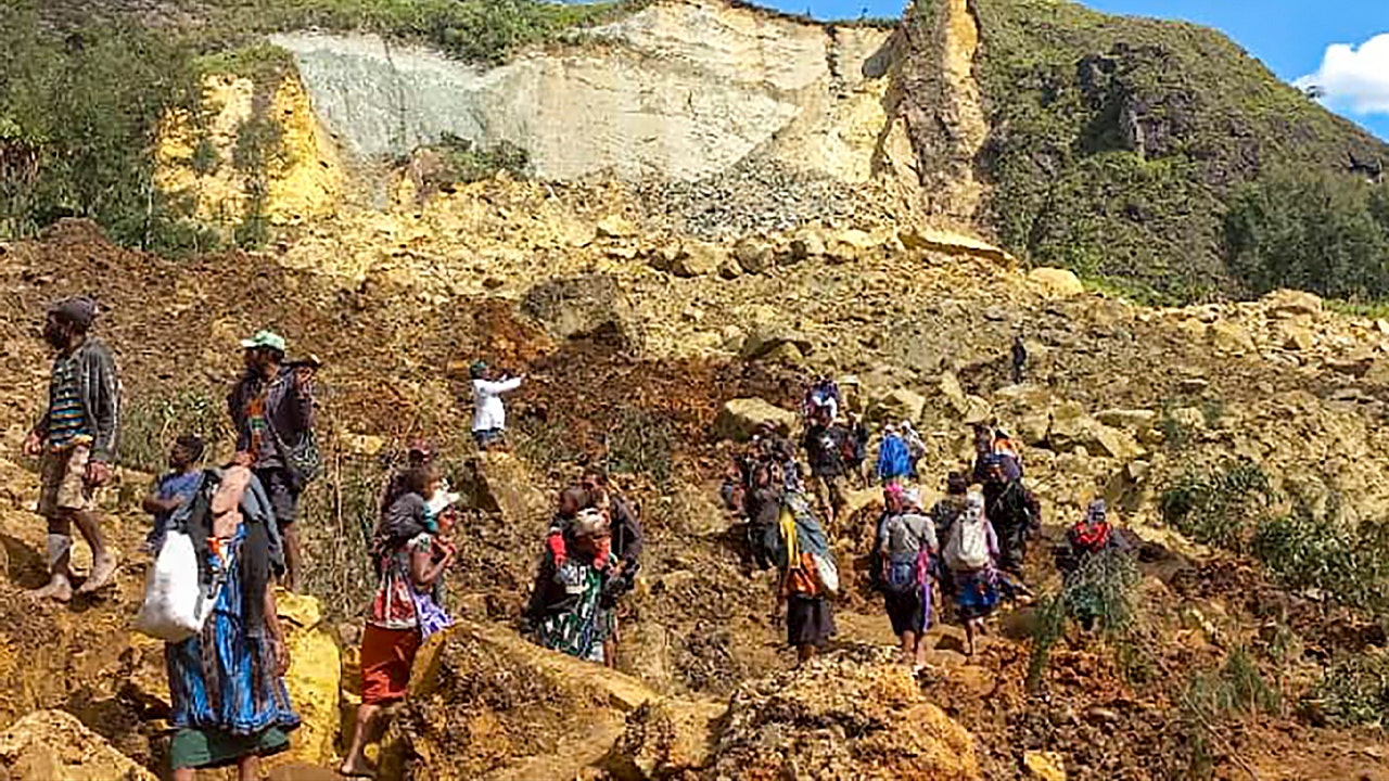 Papua New Guinea studies landslide loss of life toll of two,000 folks