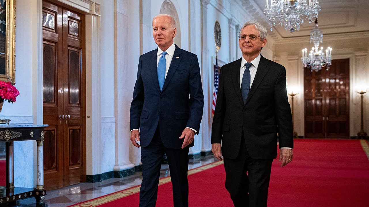Read more about the article White House: Biden asserted executive privilege over Hur recordings at request of Attorney General Garland
