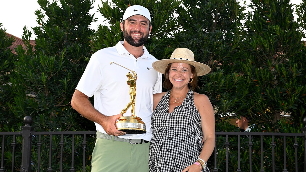 Read more about the article Scottie Scheffler, wife Meredith welcome baby boy ahead of PGA Championship