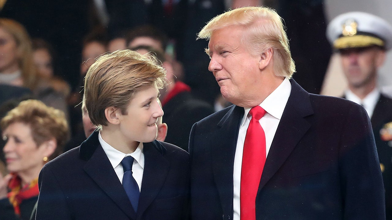 Read more about the article Trump says son Barron, 18, likes politics and gives him advice: ‘He’s a smart one’