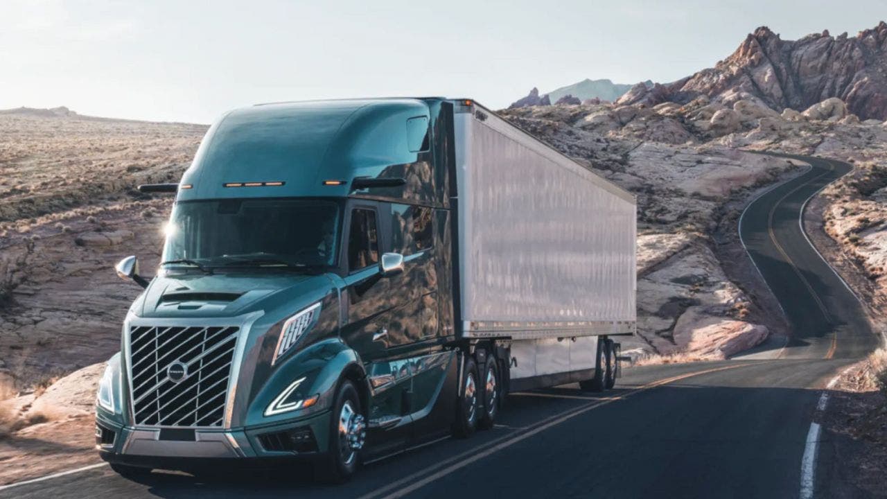 Read more about the article Autonomous big rigs from Volvo and Aurora are coming to highways