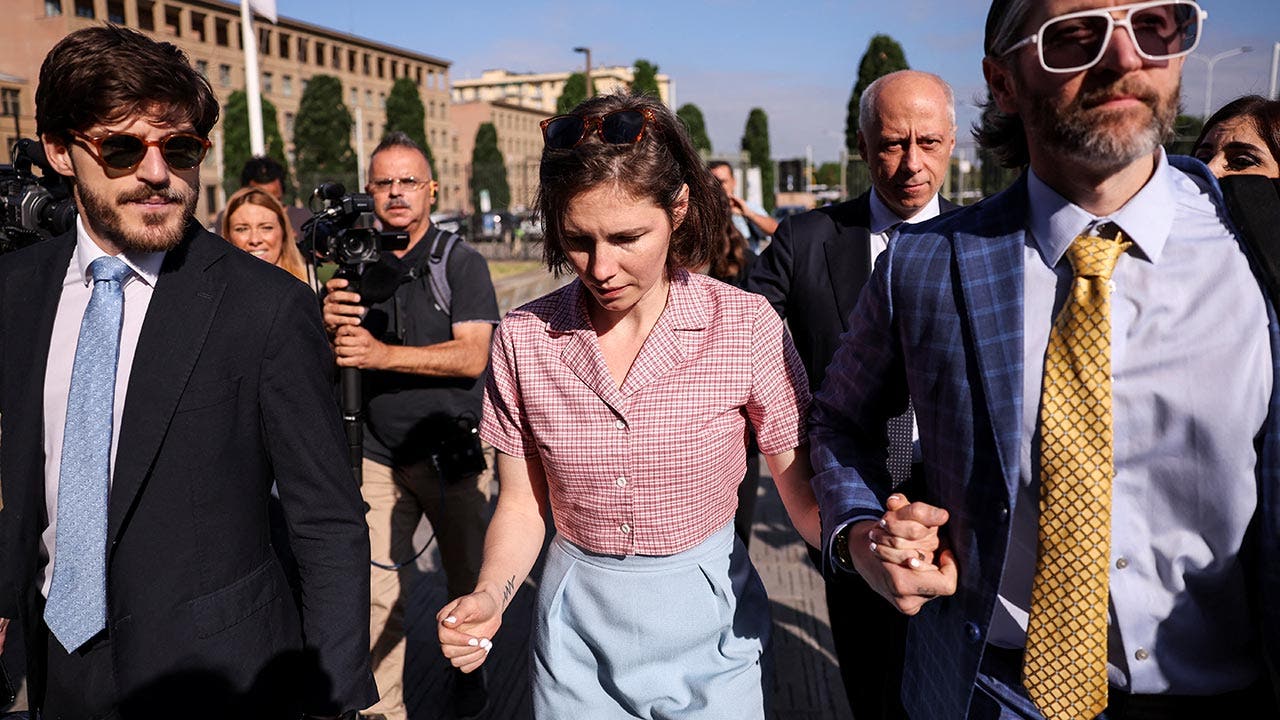 Read more about the article Amanda Knox ‘flabbergasted’ after Italian Supreme Court conviction in slander case