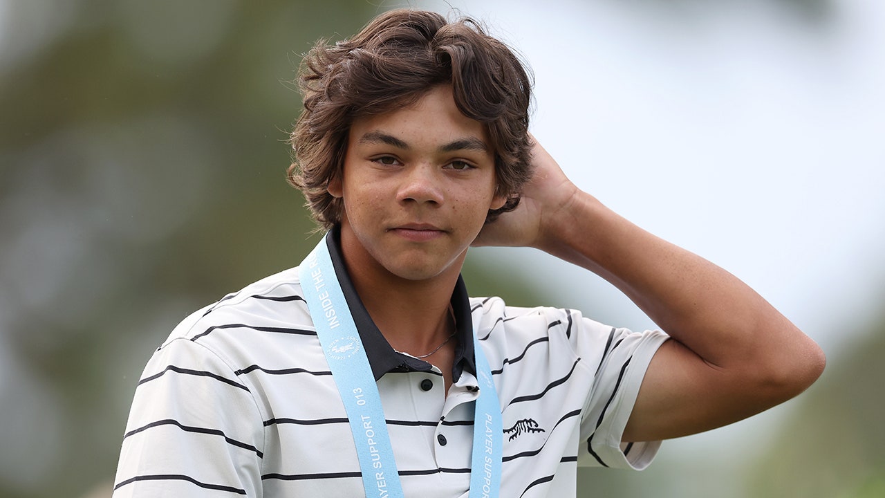 Read more about the article Charlie Woods has chance to do what his father, Tiger Woods, did after reaching US Junior Amateur
