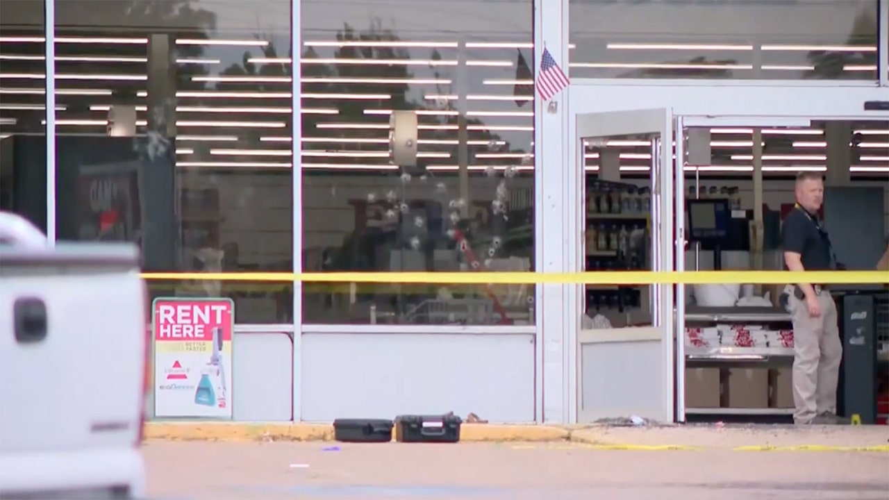 You are currently viewing Arkansas police confirm 4th victim died in grocery store shooting