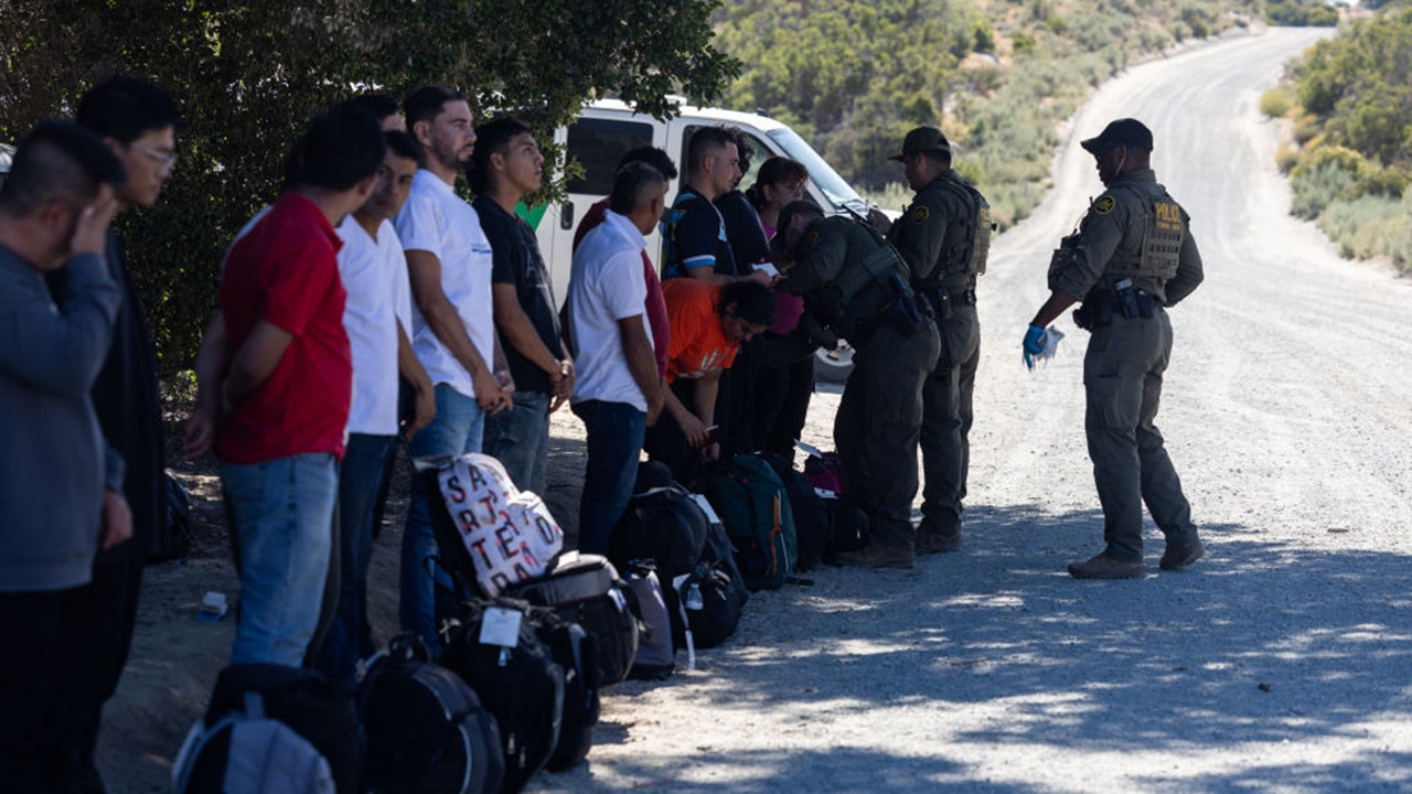 You are currently viewing Chinese, Jordanian, Turkish illegal immigrants caught in large numbers at southern border