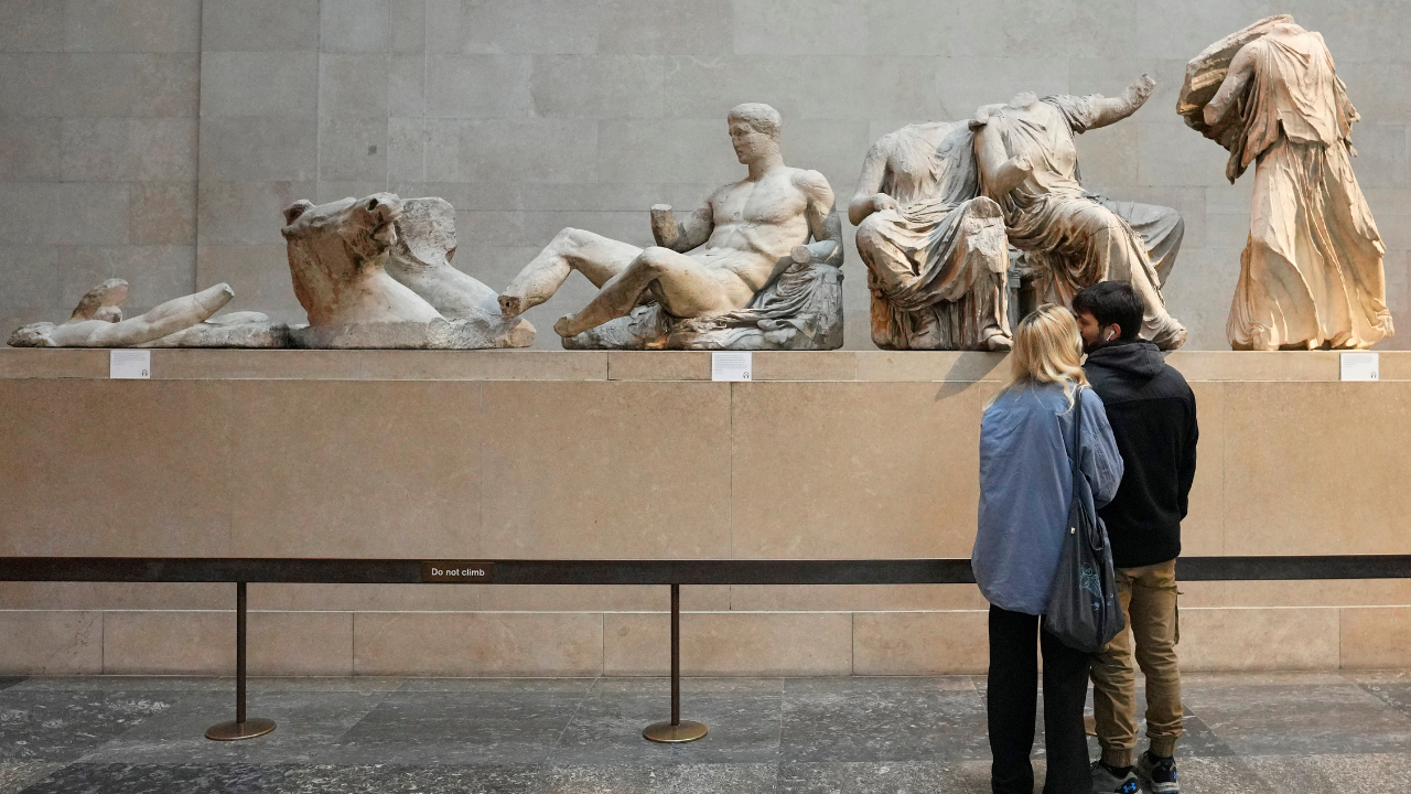 Read more about the article Turkish official challenges British claim on Parthenon sculptures’ ownership