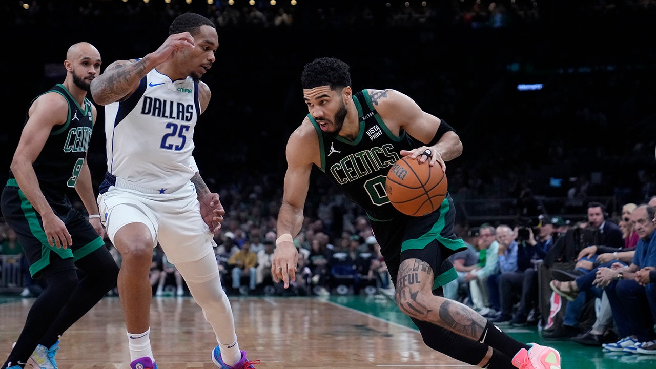 Read more about the article Celtics take 2-0 series lead behind epic games from Jayson Tatum, Jrue Holiday