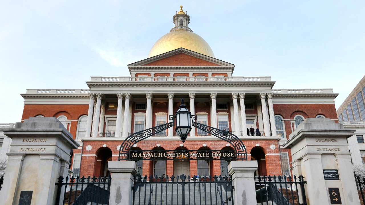 Read more about the article Massachusetts bill banning ‘revenge porn’ lands on governor’s desk