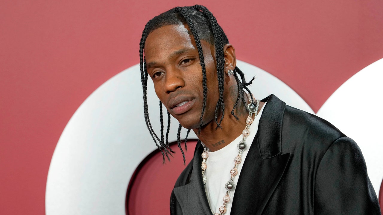 Rapper Travis Scott arrested for trespassing, public intoxication in Miami Beach