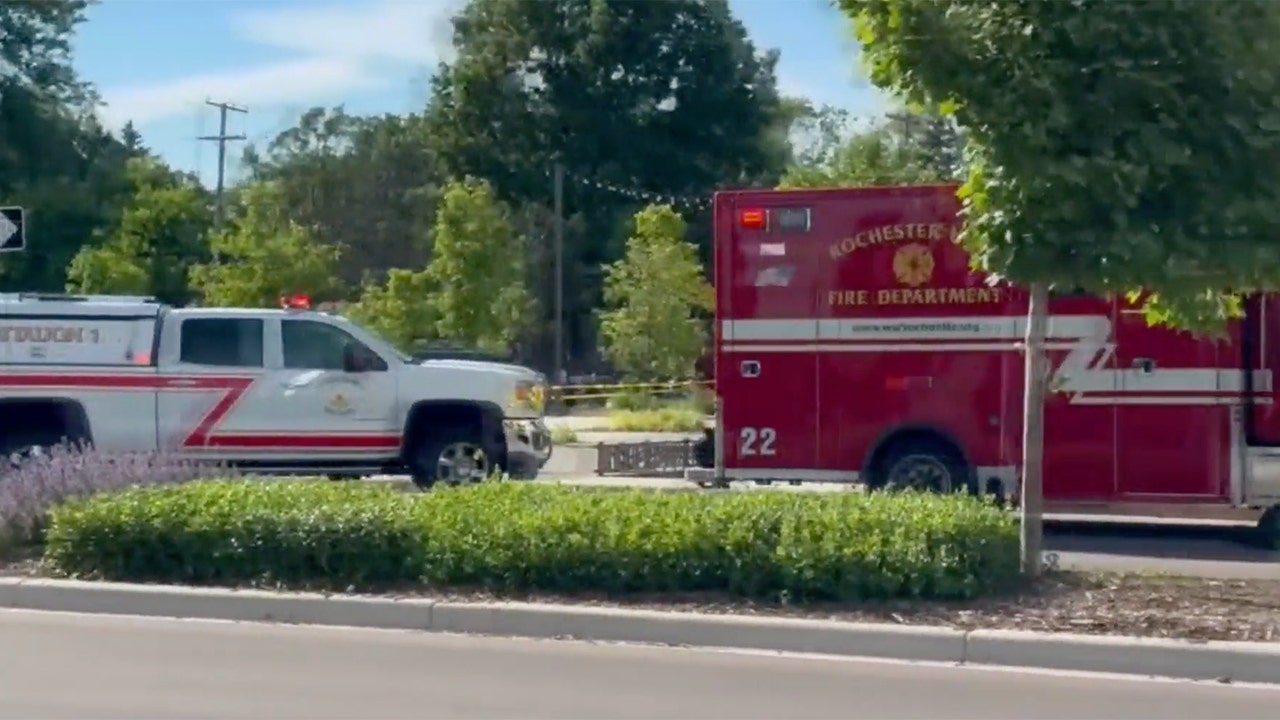 Read more about the article Multiple people injured in Michigan shooting at splash pad: police