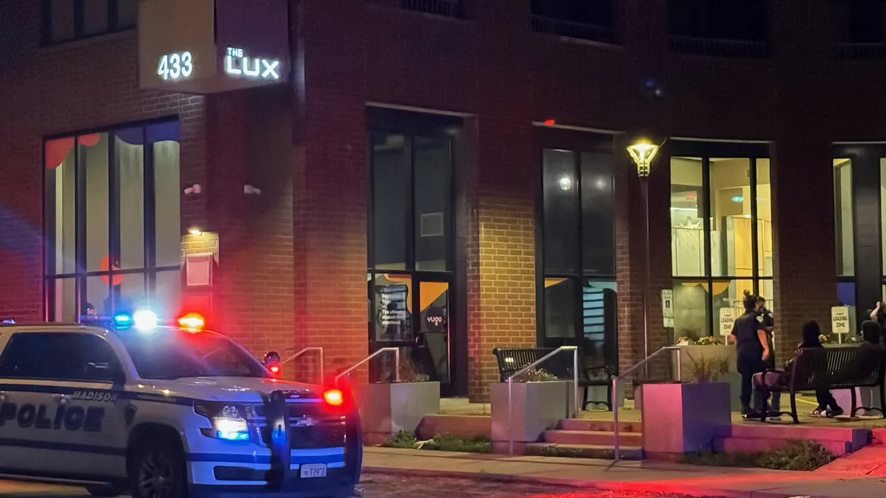 Read more about the article 12 injured in Wisconsin rooftop party shooting