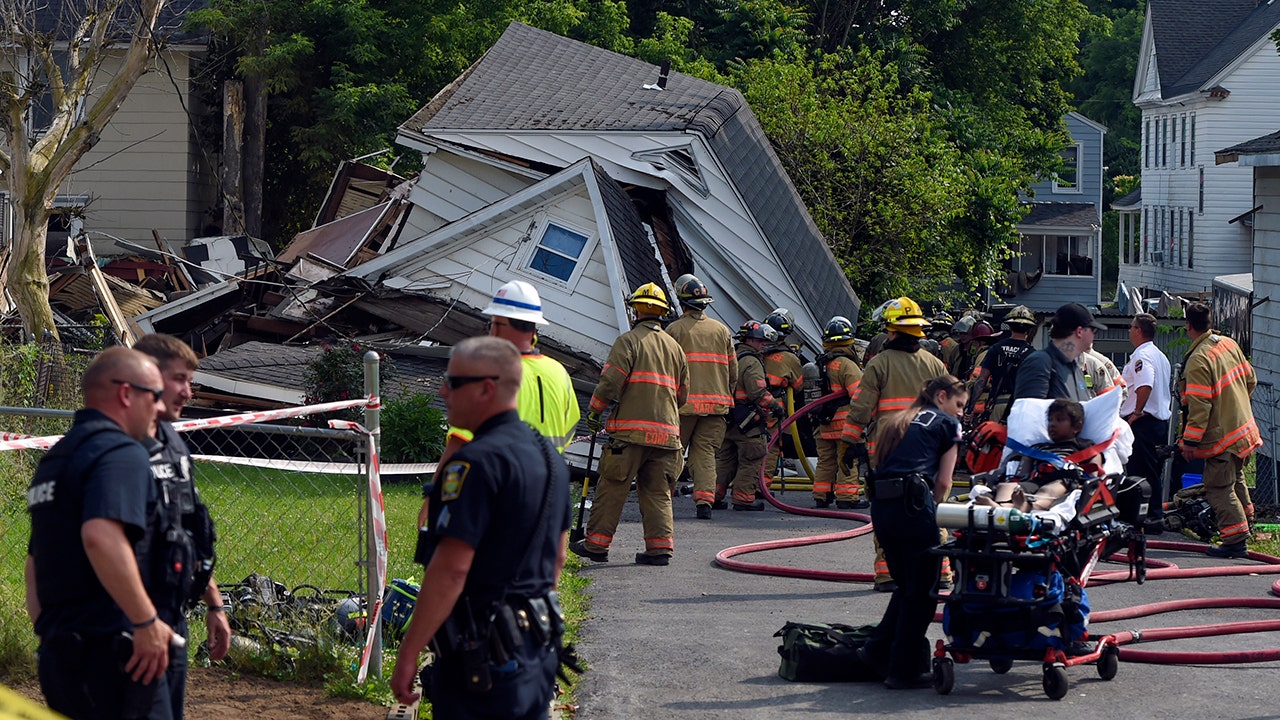 Read more about the article 13 injured following Syracuse house collapse due to possible gas explosion