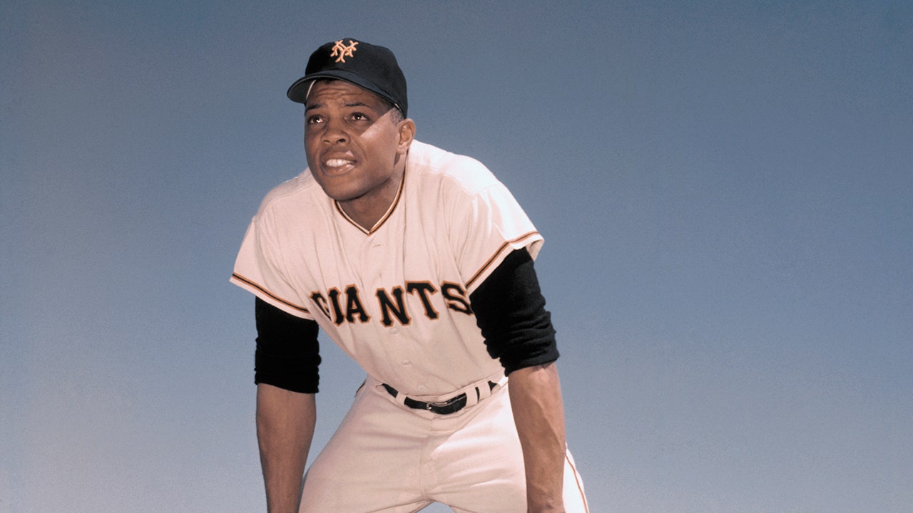 Read more about the article Bob Costas reveals which MLB greats reminds him of Willie Mays