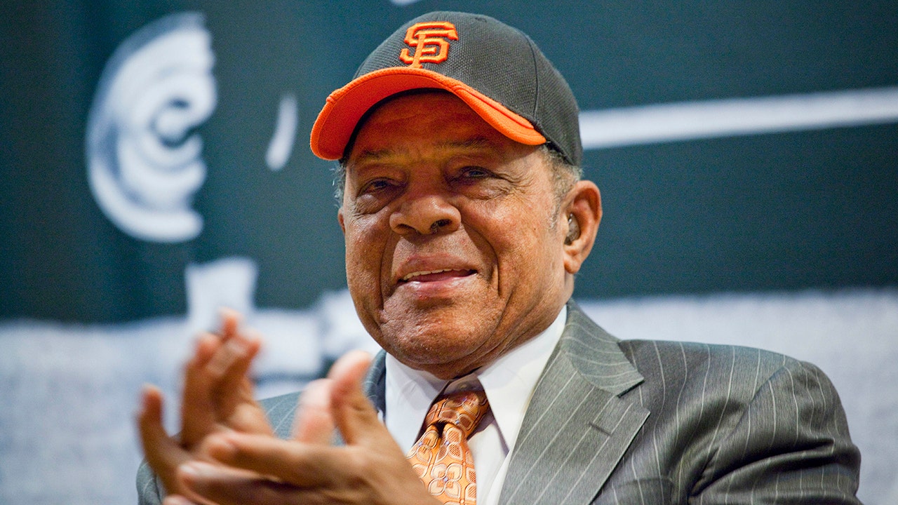 Read more about the article Fox News Sports Huddle Newsletter: Remembering baseball icon Willie Mays, the ‘Say Hey Kid’