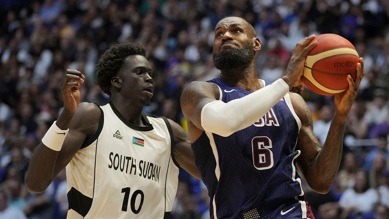 US men’s basketball team narrowly avoids shocking South Sudan upset after being favored by over 45 points