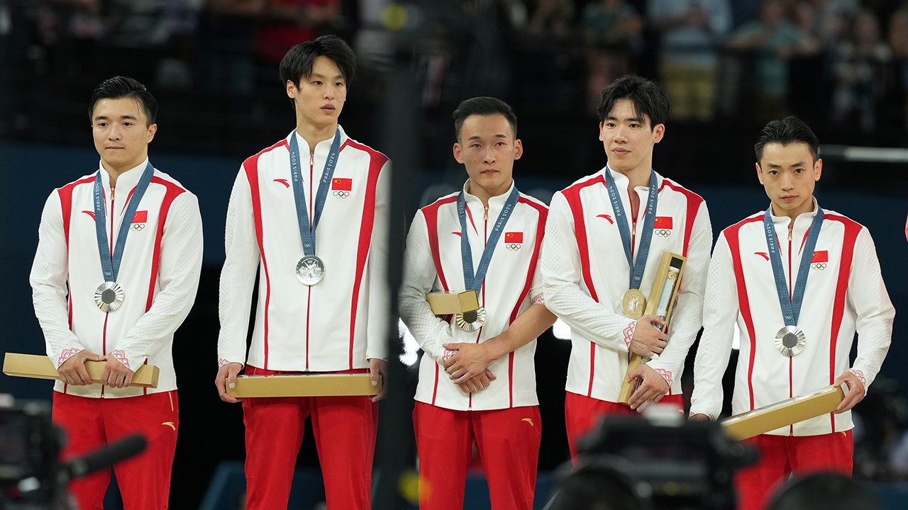 Chinese Olympic champion places blame on coaches following team's disappointing finish in Paris