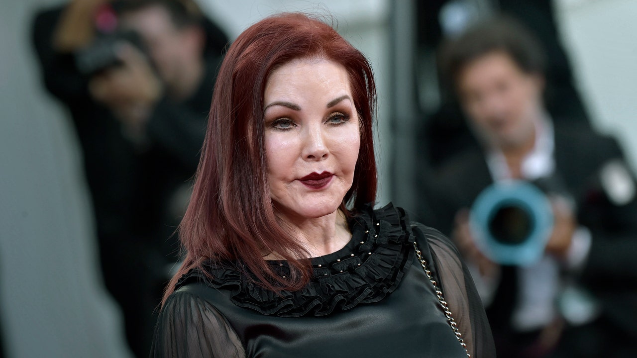 Priscilla Presley denied claims made in a new lawsuit that she pulled the plug on daughter Lisa Marie Presley to regain control of Elvis Presley's estate. (Getty Images)