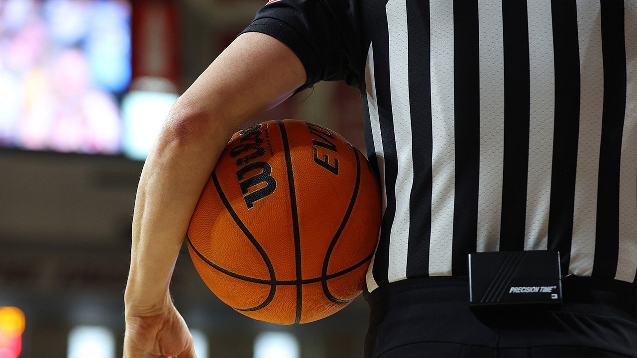 13-year-old basketball player stomps on opponent’s head in wild scene during game