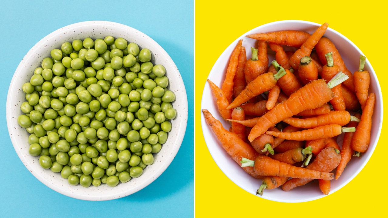 Carrots and peas are both great vegetables to include in your diet, but they each have different nutritional specs. So which do dietitians prefer? (iStock)