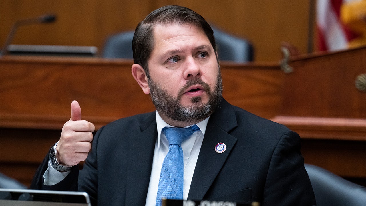 You are currently viewing [PREWRITE] Republican wins primary for Ruben Gallego’s House seat but remains long shot in November