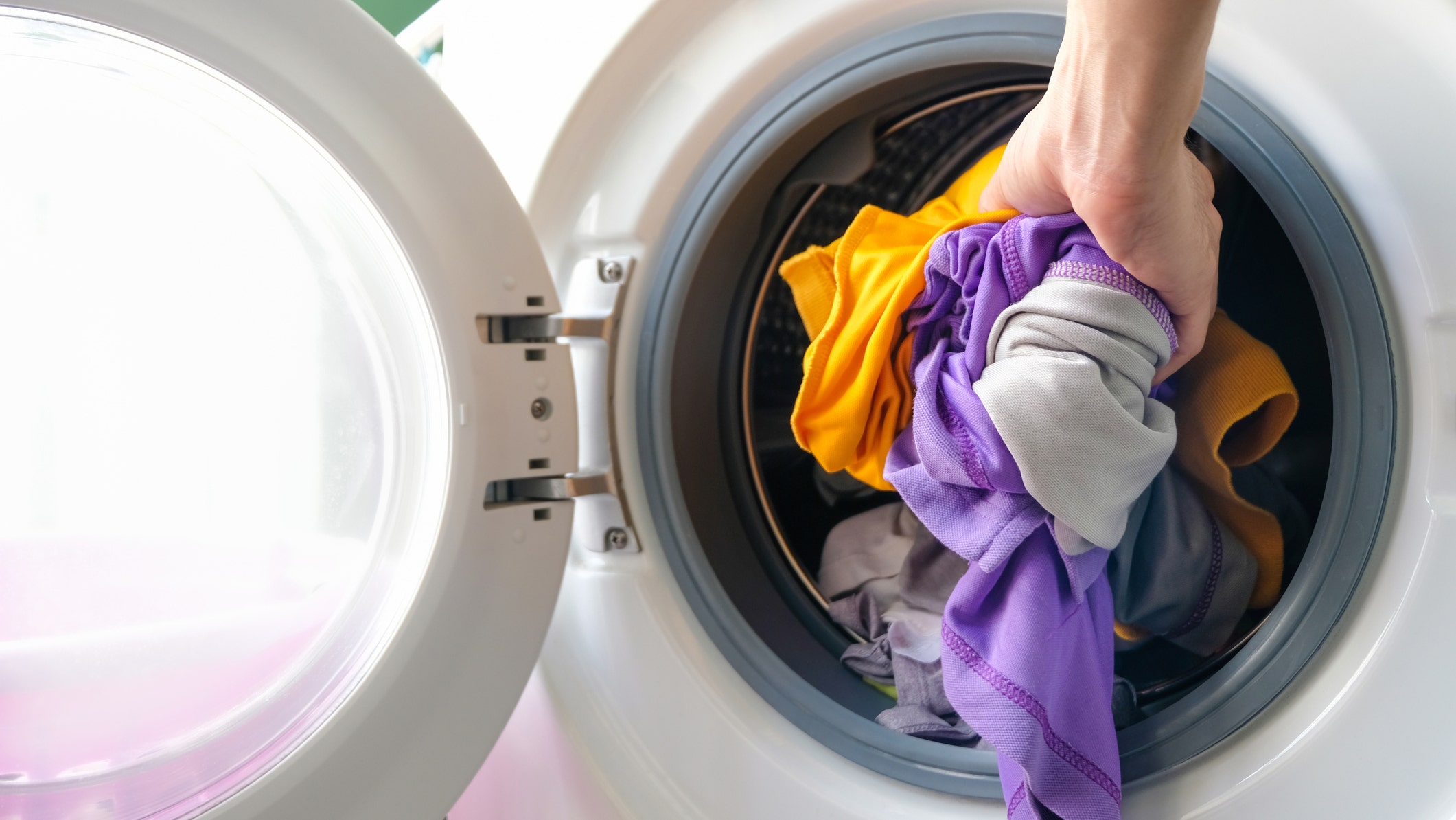 Detroit public schools are turning to the latest weapon to combat chronic absenteeism: washing machines