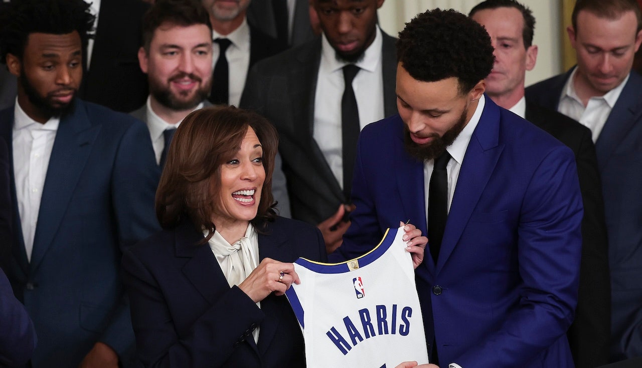 Steph Curry endorses Kamala Harris at DNC, months after suggesting he will run for president some day