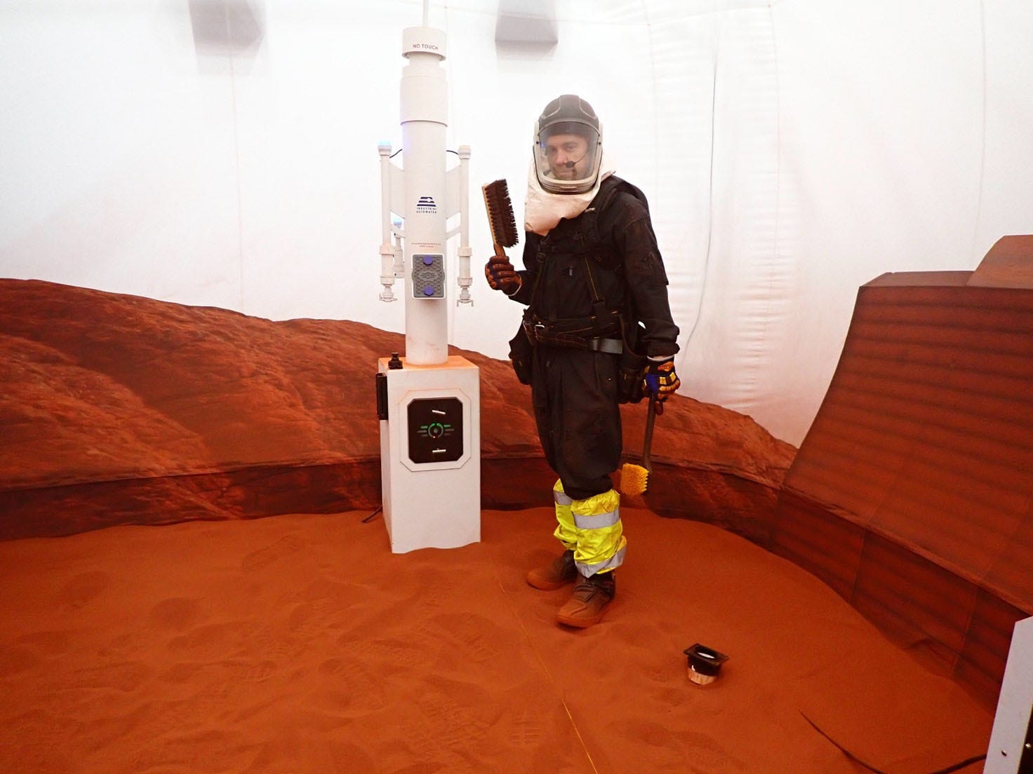 NASA crew members look back on life in one-year Mars simulation