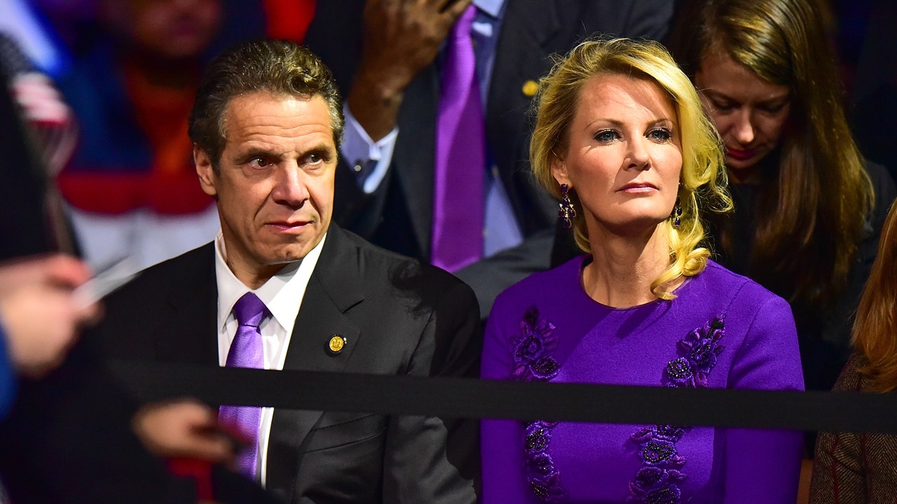 Andrew Cuomo and Sandra Lee (Getty Images)