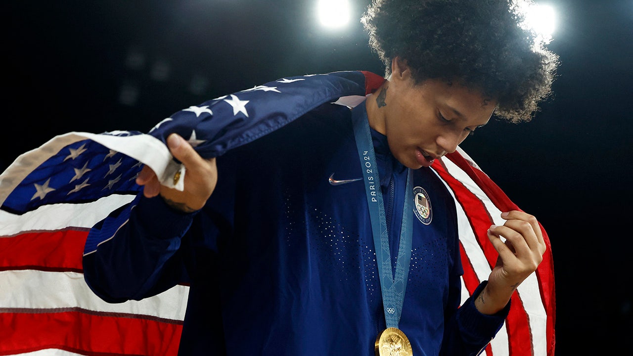 Brittney Griner, who boycotted national anthem, emotional as ‘The Star-Spangled Banner’ plays after gold win