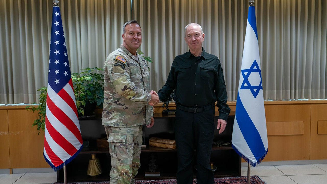 CENTCOM commander meets with Israeli officials